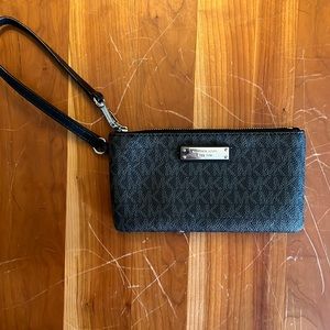 Michael Kors wristlet